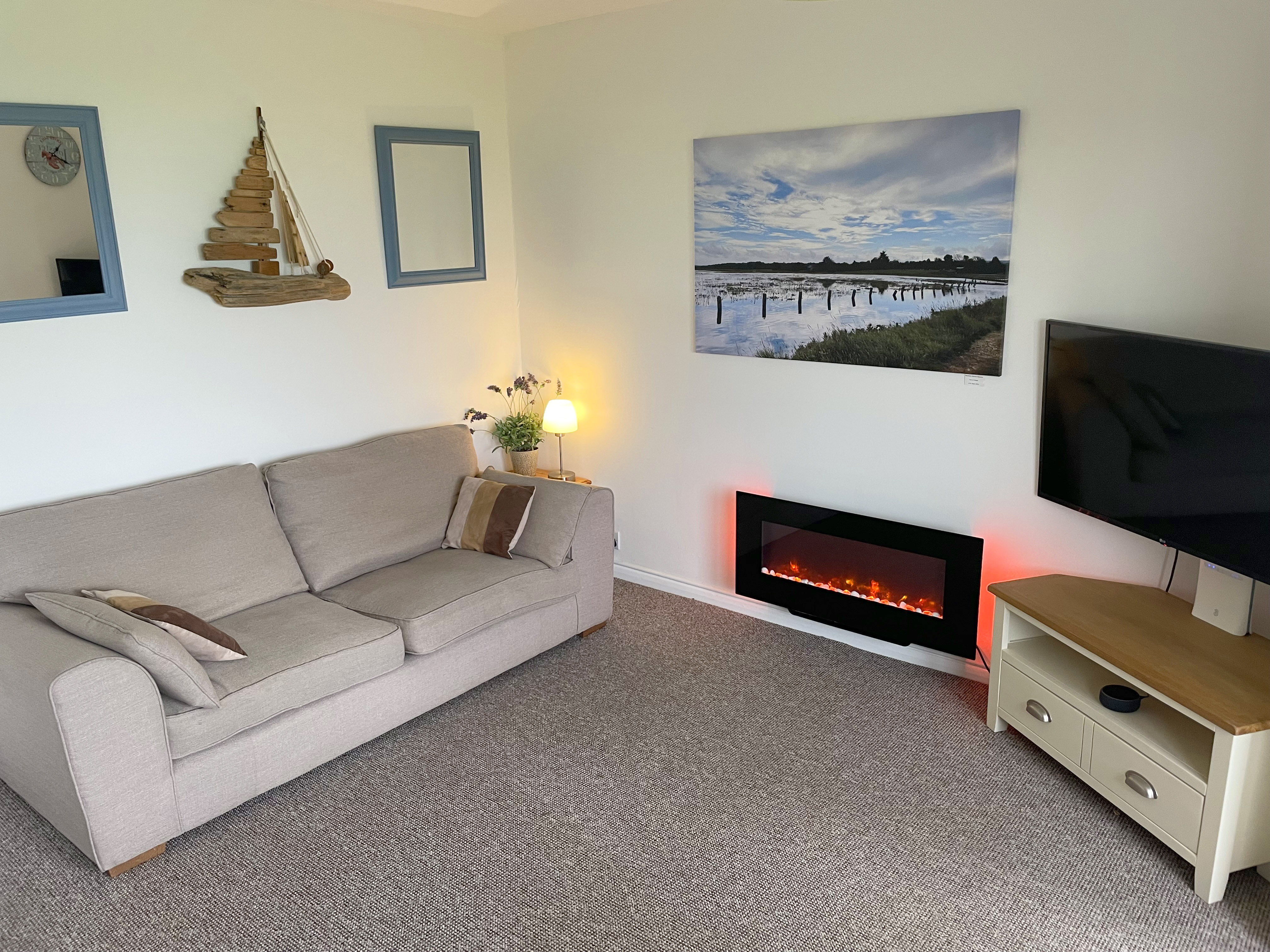 Chalet Lounge